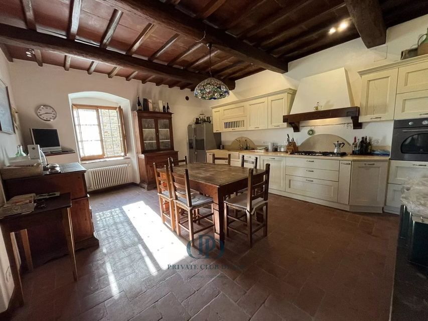 Charming Tuscan Farmhouse with Pool and 9-Hectare Private Park in Reggello — 12