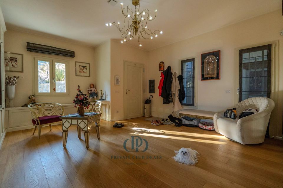 Elegant Villa in Menaggio with Panoramic Views of Lake Como — 5