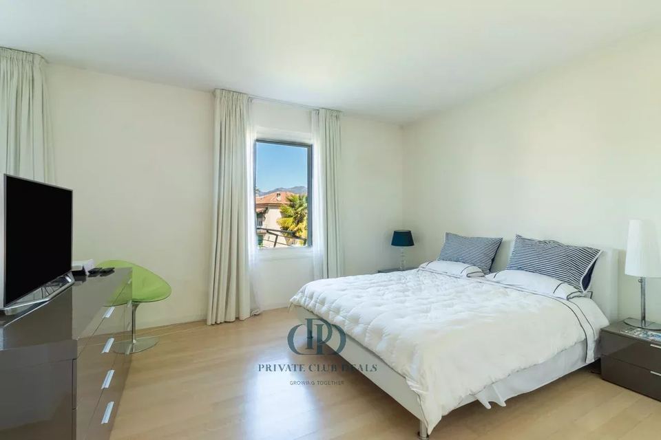 Villa Elegante a Varese — 12
