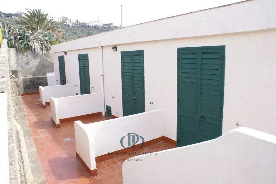 Opportunità Unica di Investimento a Pantelleria — 3