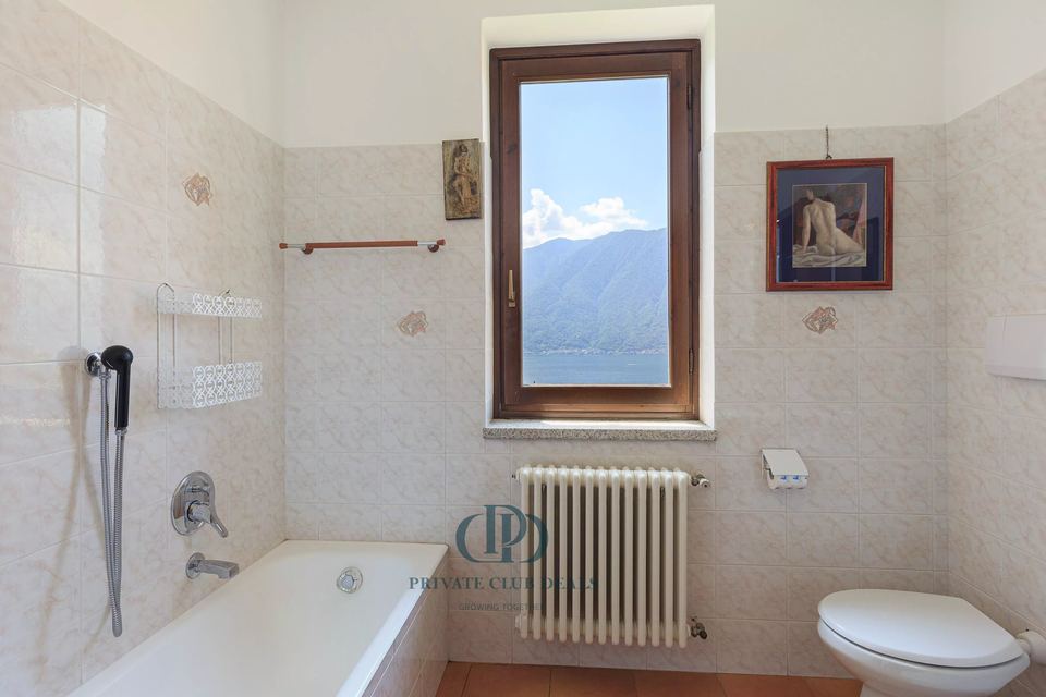 Villa Panoramica a Lenno con Vista Lago, Giardino Privato e Massima Tranquillità — 11