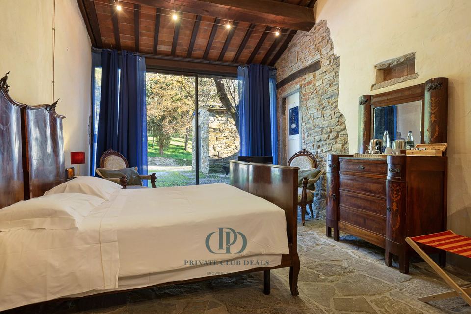 Relais nel cuore delle colline aretine in Toscana — 12