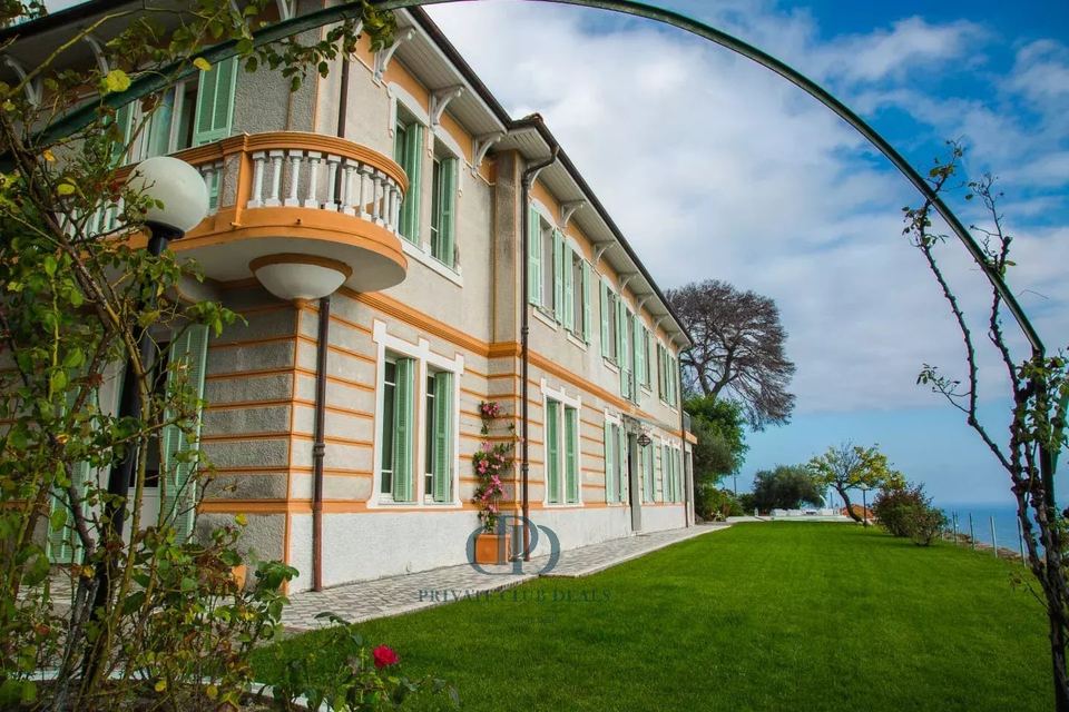 Exclusive Villa with Panoramic Views in Sanremo — 3