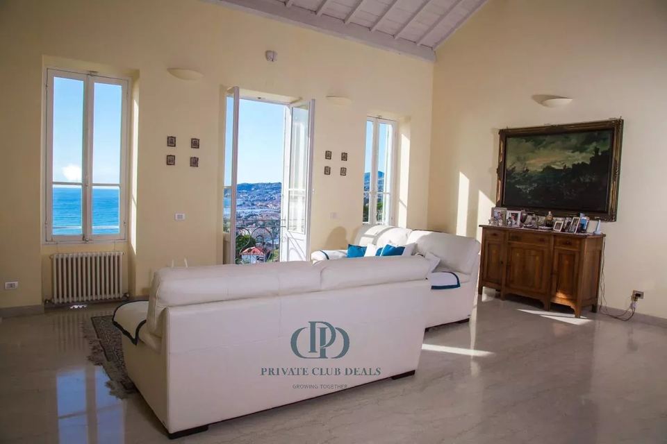 Exclusive Villa with Panoramic Views in Sanremo — 4