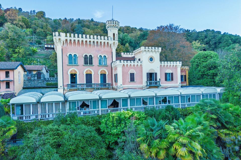 Charming Lake Maggiore Castle Estate — 2