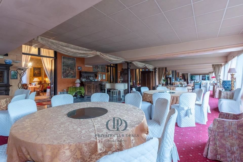 Charming Lake Maggiore Castle Estate — 12