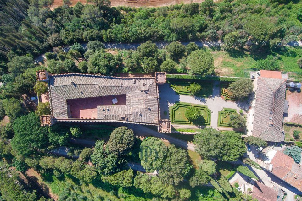 Castello di Oliveto — 2