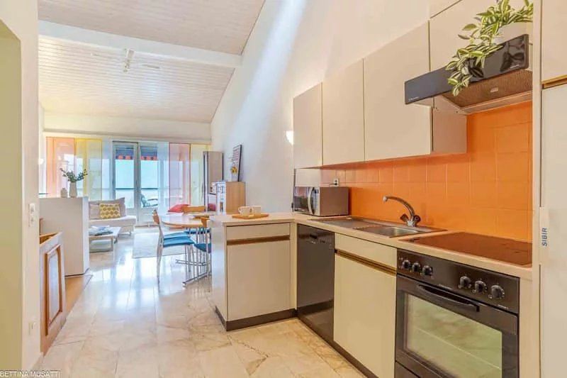 Apartment in Morcote — 11