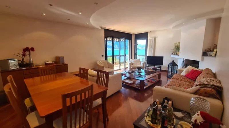 Apartment in Bissone — 10