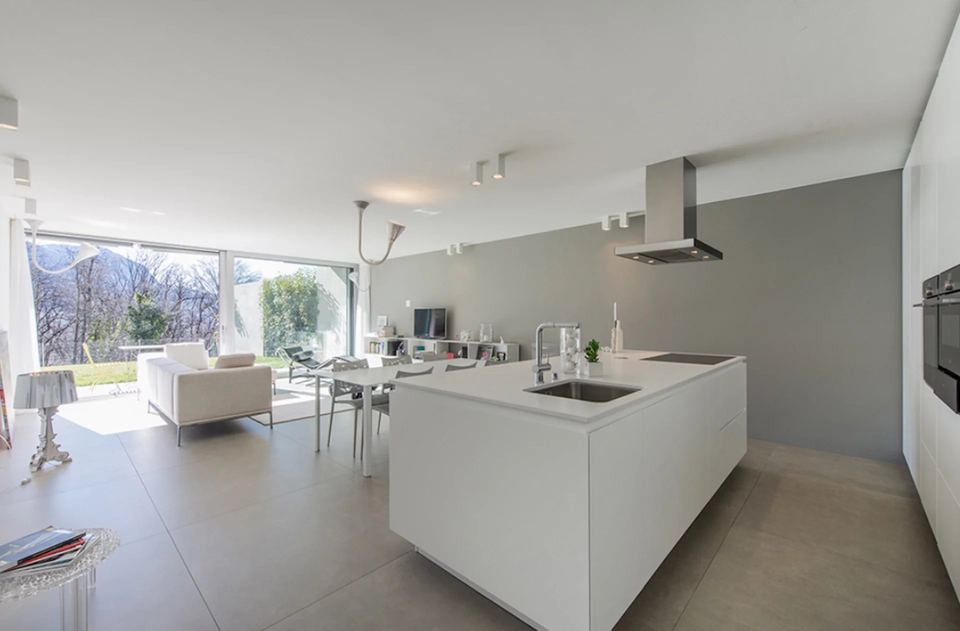 Apartment in Canobbio — 2