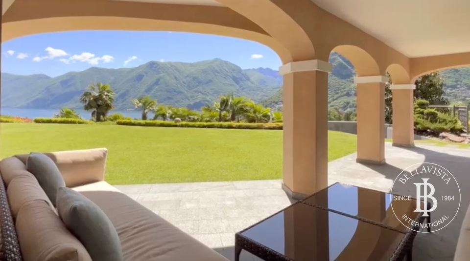 Mediterranean-style mansion with lake view, Sorengo — 12