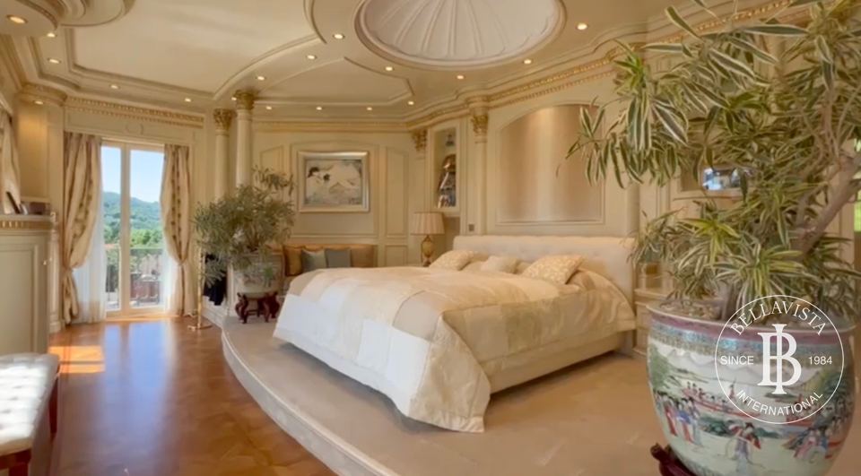 Mediterranean-style mansion with lake view, Sorengo — 10