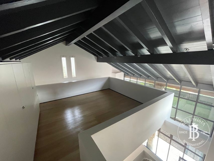 Luxury villa in the historic centre, Muzzano — 6