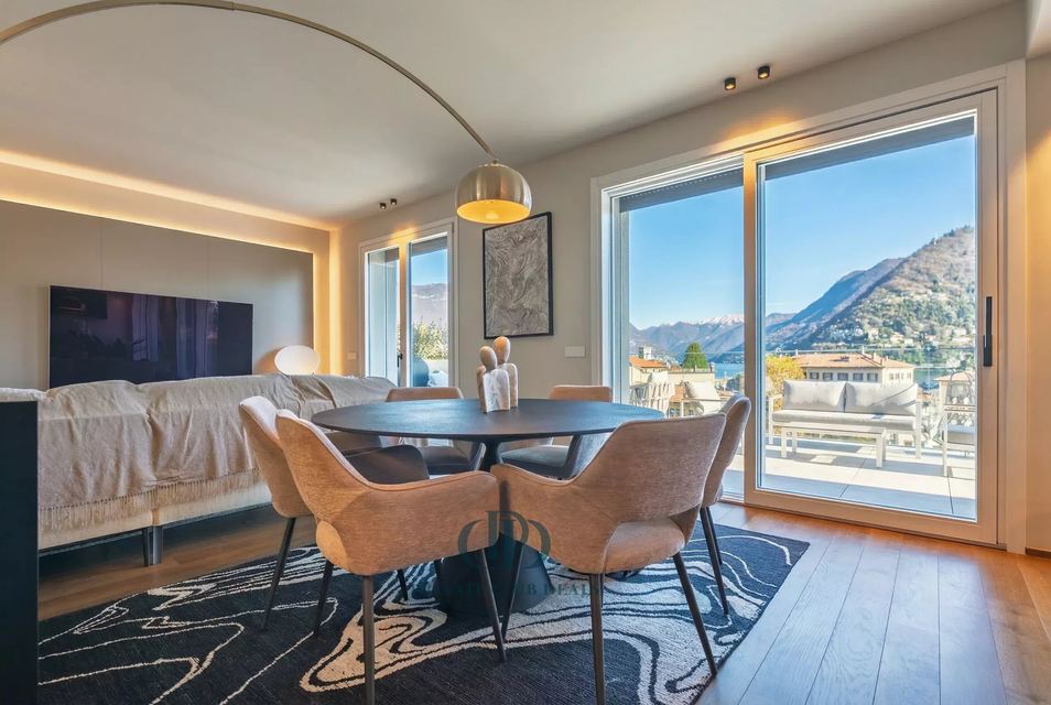 Splendido appartamento vista lago Como — 4