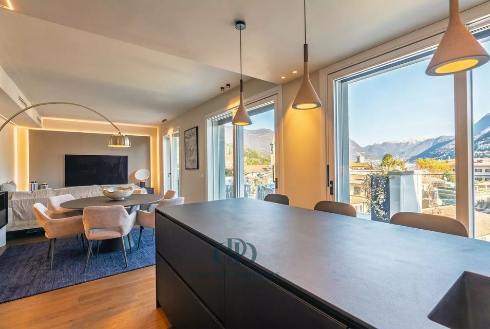 Splendido appartamento vista lago Como — 8