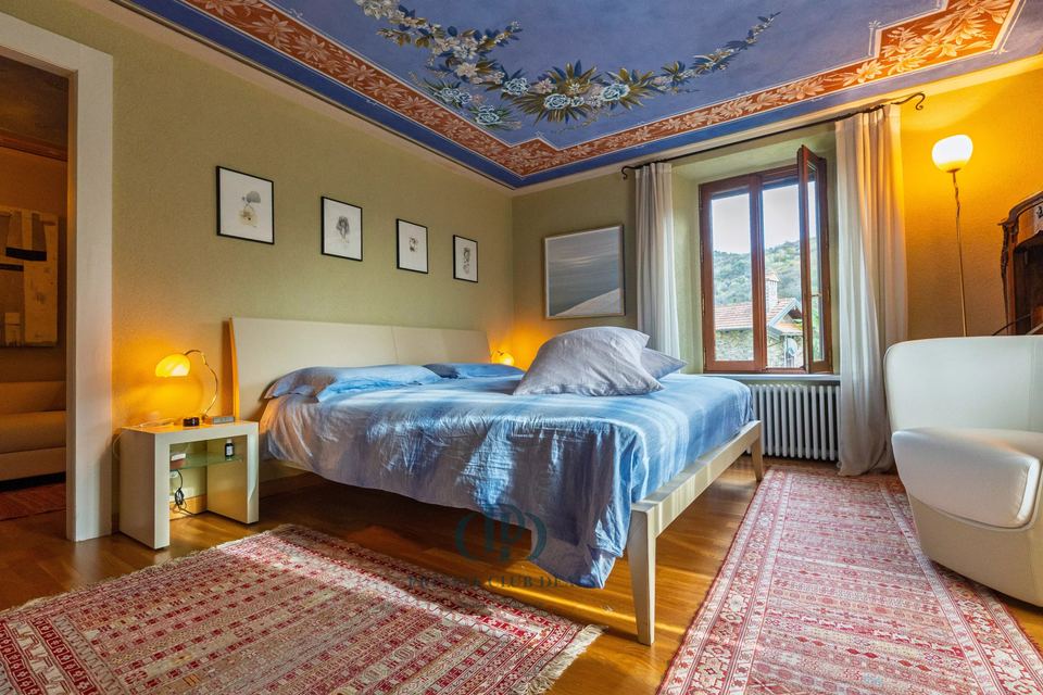 Villa d’epoca con piscina e dettagli originali – San Bernardino Verbano — 10