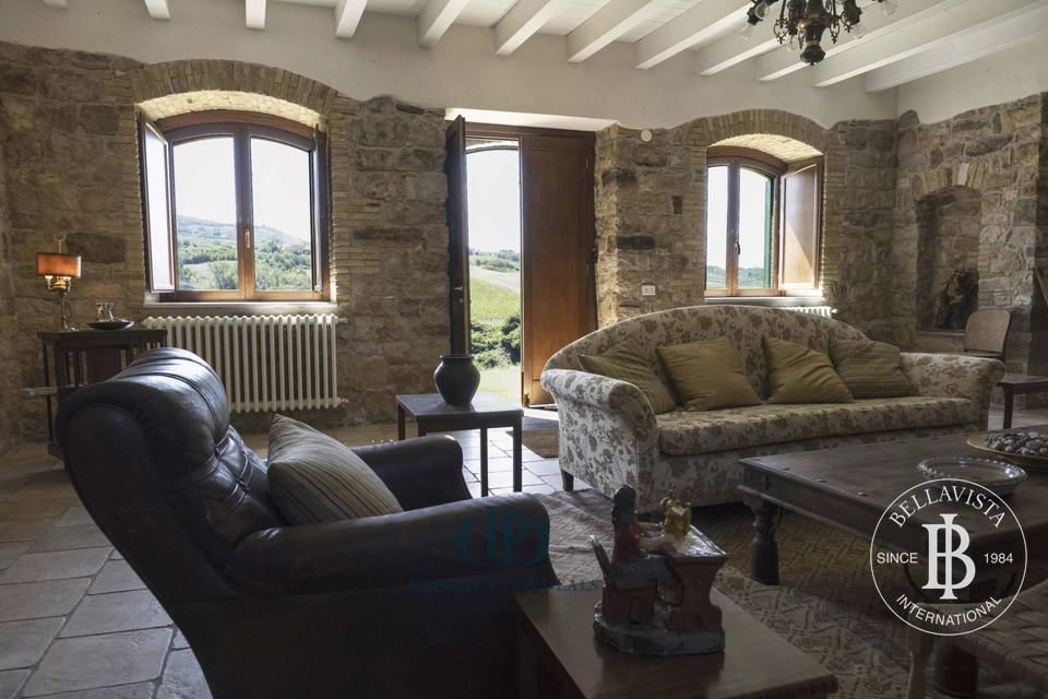 Exclusive Property just an hour drive from Naples — 4