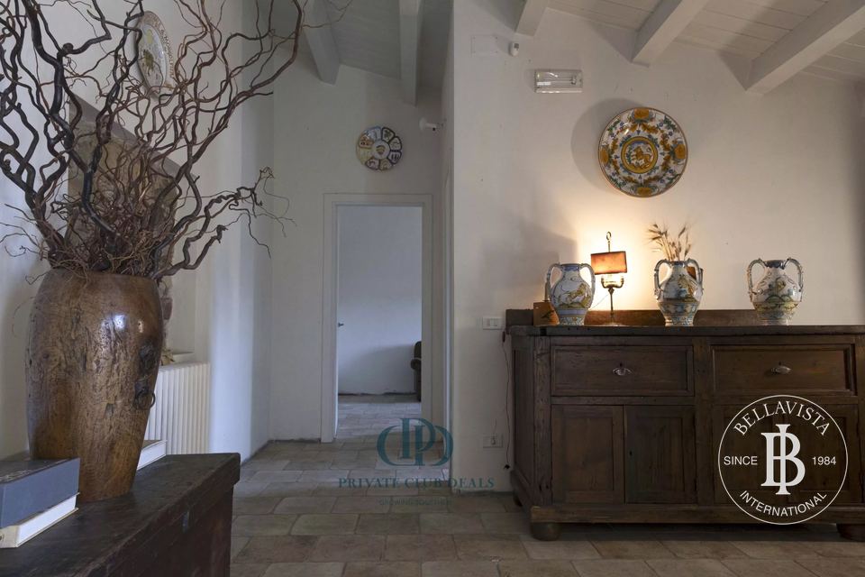 Exclusive Property just an hour drive from Naples — 6