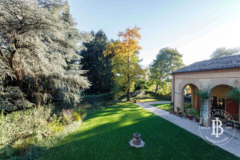 BASSANO DEL GRAPPA  A Residence of Timeless Elegance in the Heart of Bassano — 1