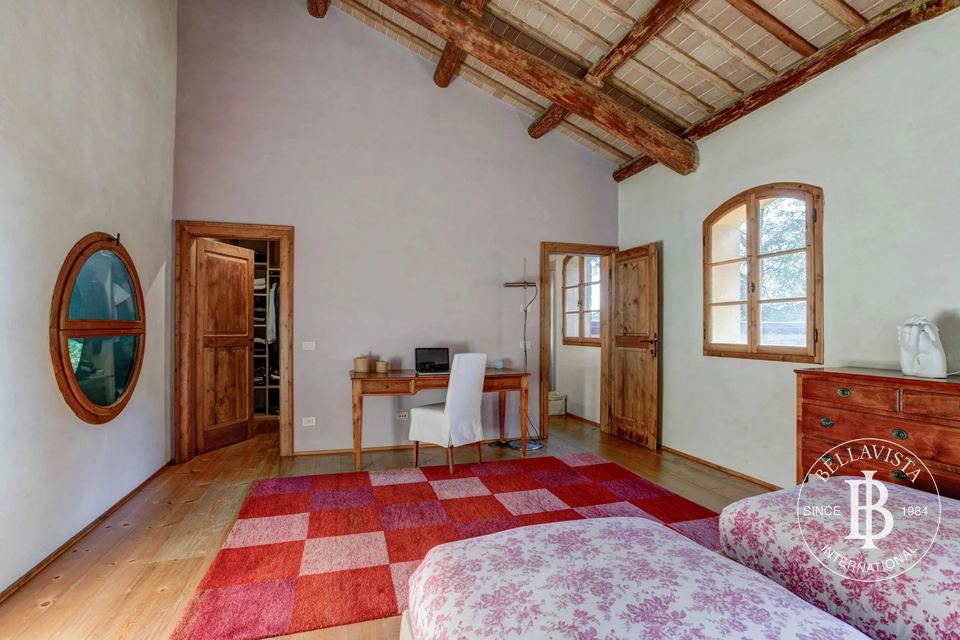 BASSANO DEL GRAPPA  A Residence of Timeless Elegance in the Heart of Bassano — 9