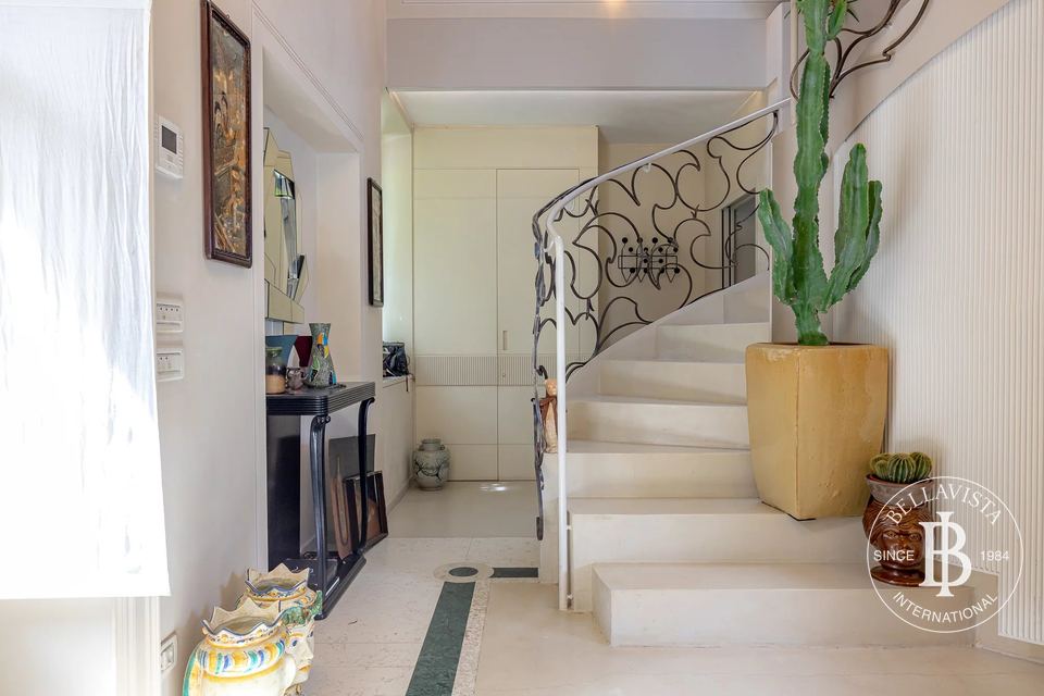 Villa directly on the Lake of Como in Blevio — 10