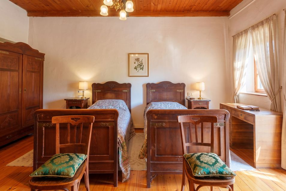 Exclusive Large-Scale Real Estate Complex in Cuasso al Monte, Varese — 12