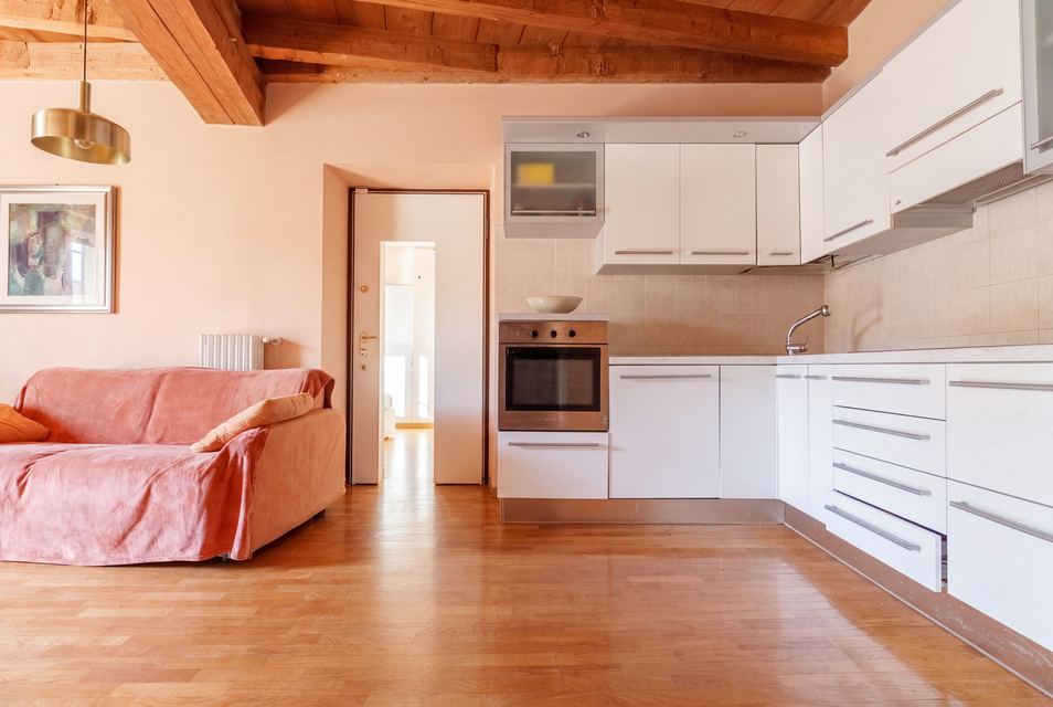 Furnished Apartment for Rent in the Heart of the Historic Center of Como — 4