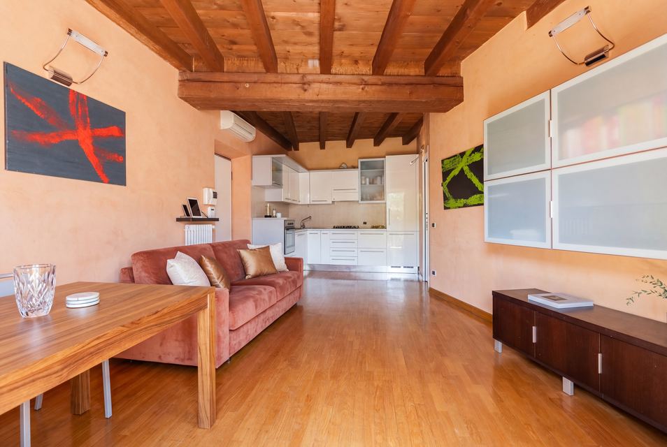 Furnished Apartment for Rent in the Heart of the Historic Center of Como — 8