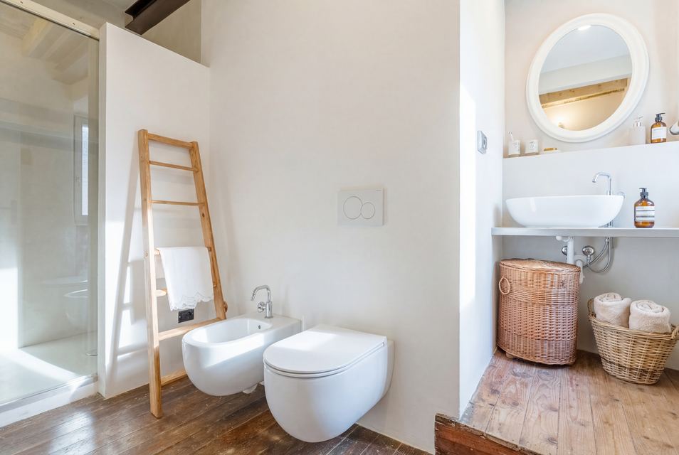 Exclusive Townhouse in the Historic Village of Torno Lake View and Private Garage — 3