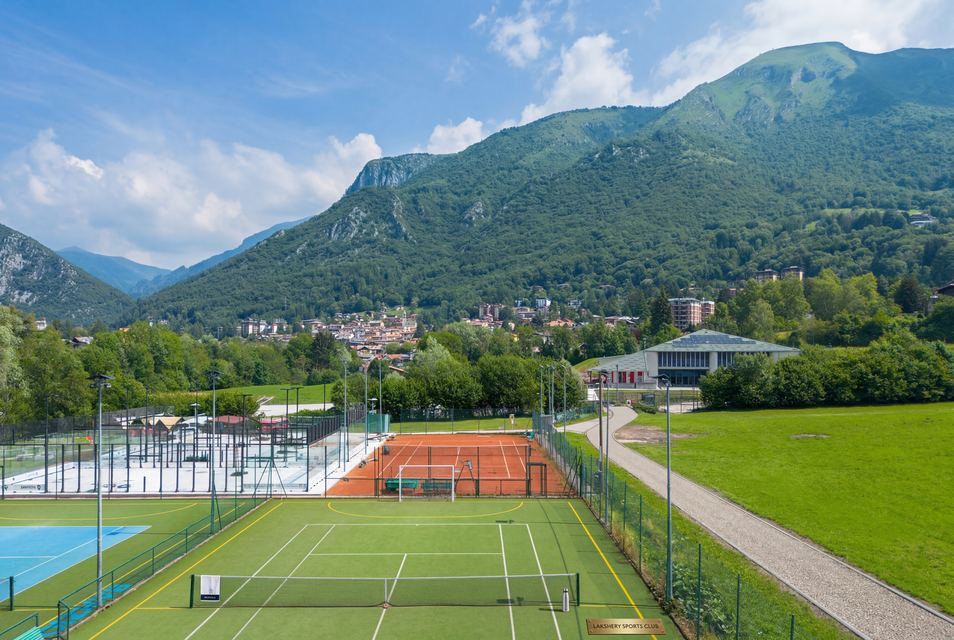 Panoramic Three-Room Apartment with Fireplace, Garage, and Cellar in Cremeno - Valsassina — 11