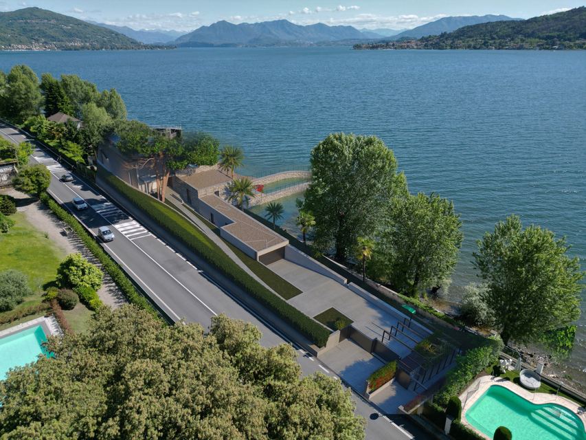 Exclusive frontline villa on Lake Maggiore — 8