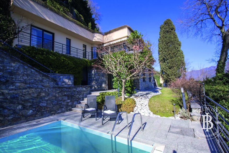 AFFITTO Villa La Reina del Norte con piscina privata e vista panoramica sul Lago di Como — 5
