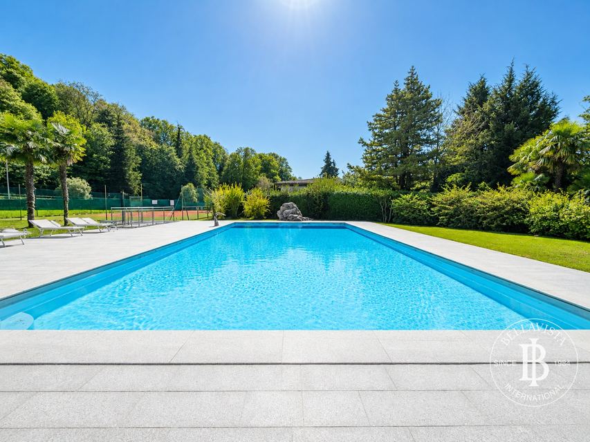 Furnished 4.5-Room Penthouse with Pool, Tennis Court and large terraces — 10
