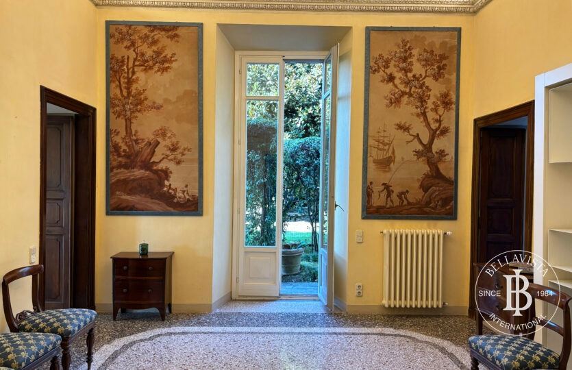 TO RENT Prestigious Apartment in a Historic Villa with Private Garden in Como — 5