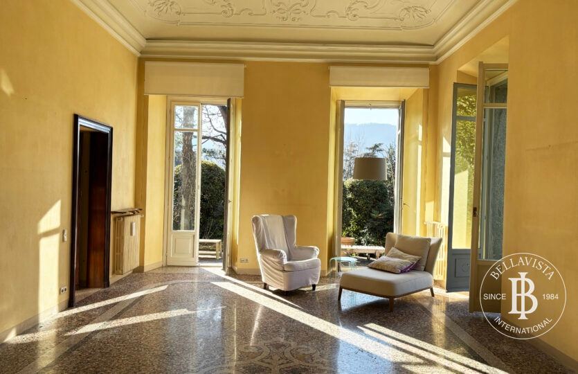 TO RENT Prestigious Apartment in a Historic Villa with Private Garden in Como — 8