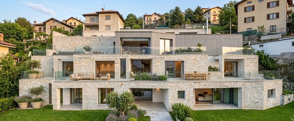 Elegant Apartment with Panoramic Terrace, Shared Swimming Pool with Lake Como Views, Furnishings Included — 4