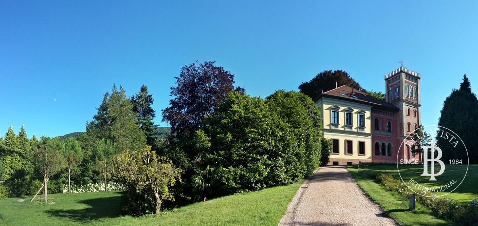 Period villa with a centuries-old park overlooking Lake Lugano — 3