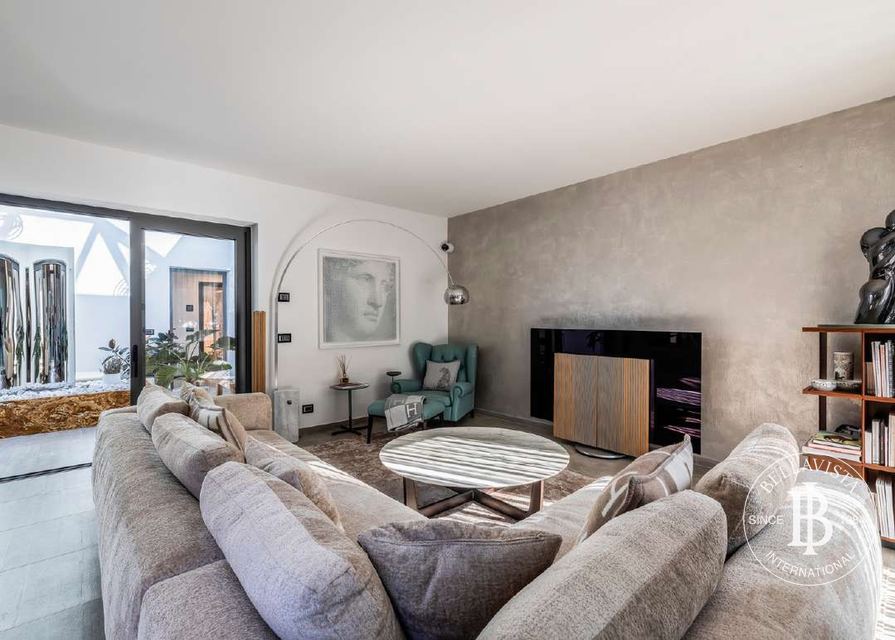 EXCLUSIVE CONTEMPORARY VILLA IN MARINA DI ANDORA — 2